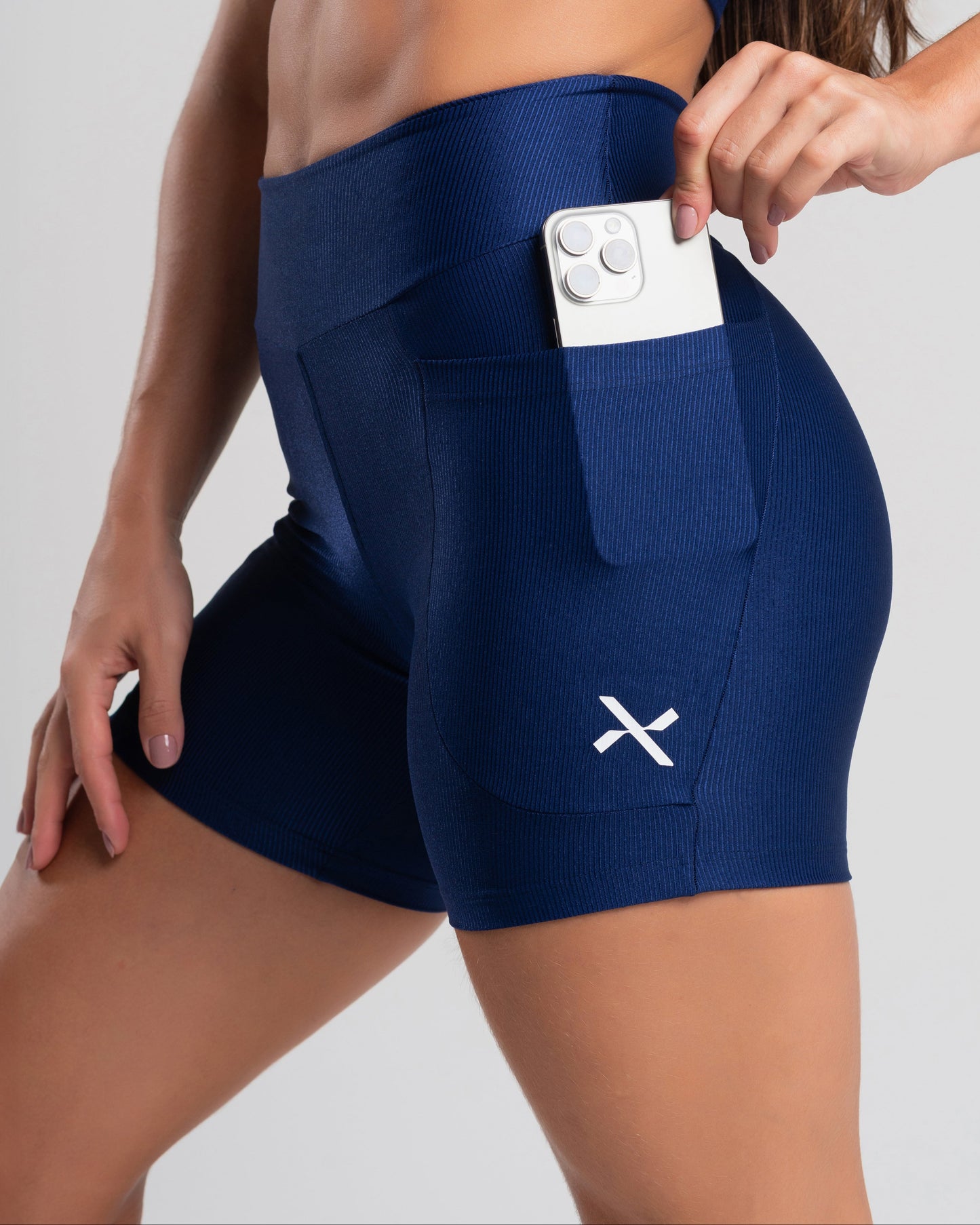 Short Glow Pocket Azul Marinho Poliamida