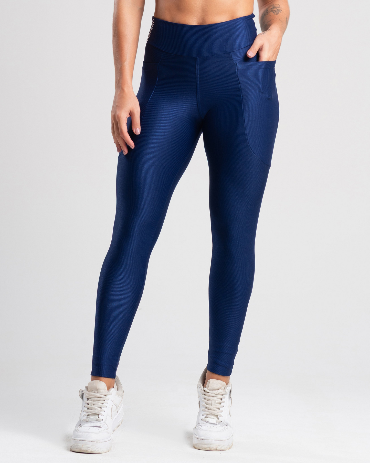 Legging Glow Pocket Azul Marinho Poliamida