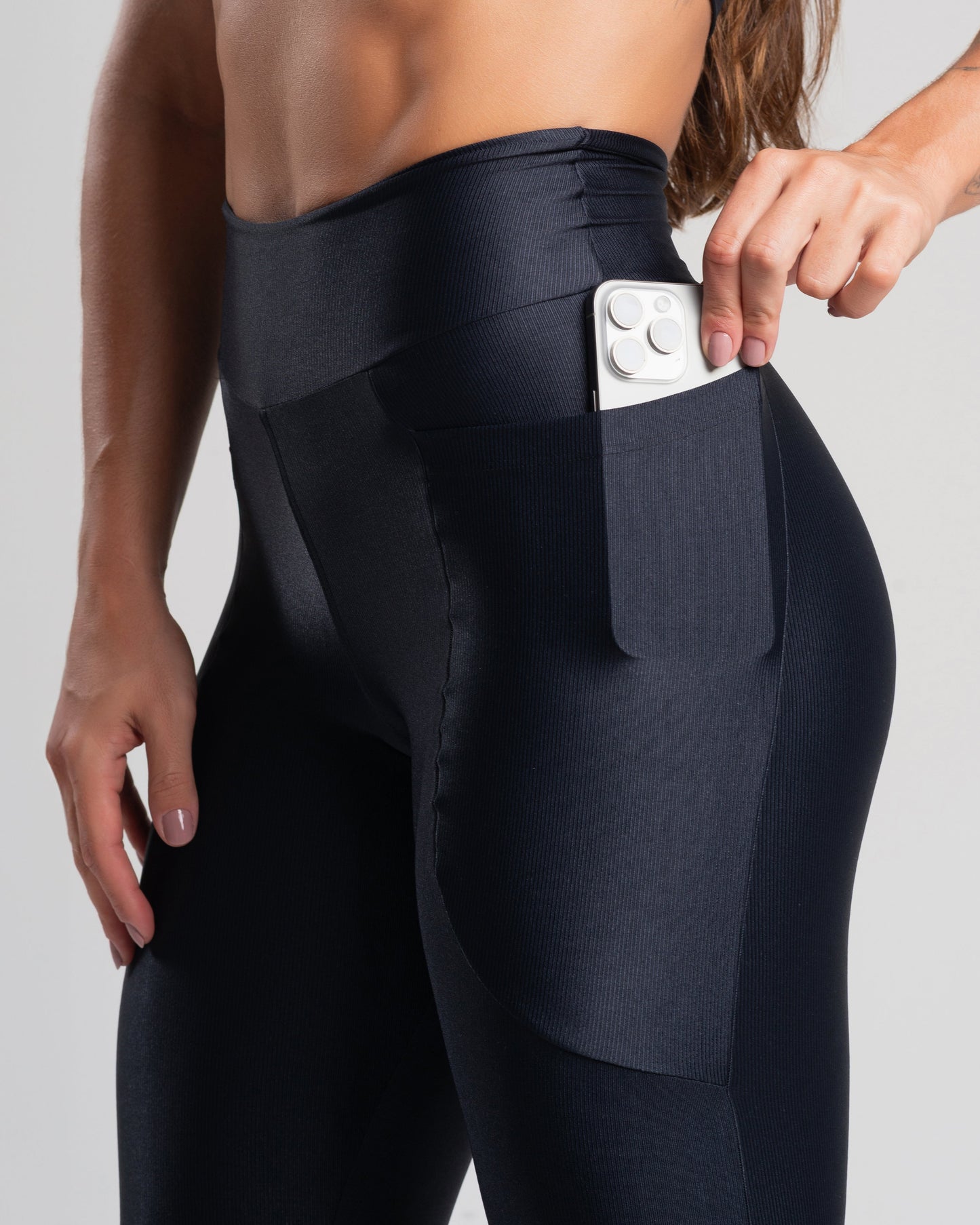Legging Glow Pocket Preto Poliamida