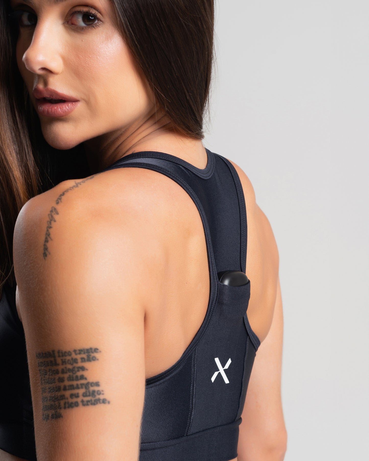 Top Glow Pocket Preto Poliamida