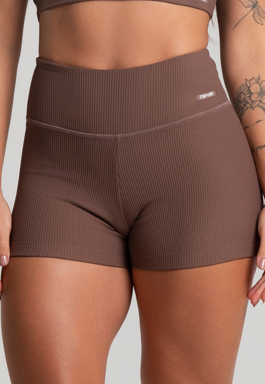 Short Canelado Marrom