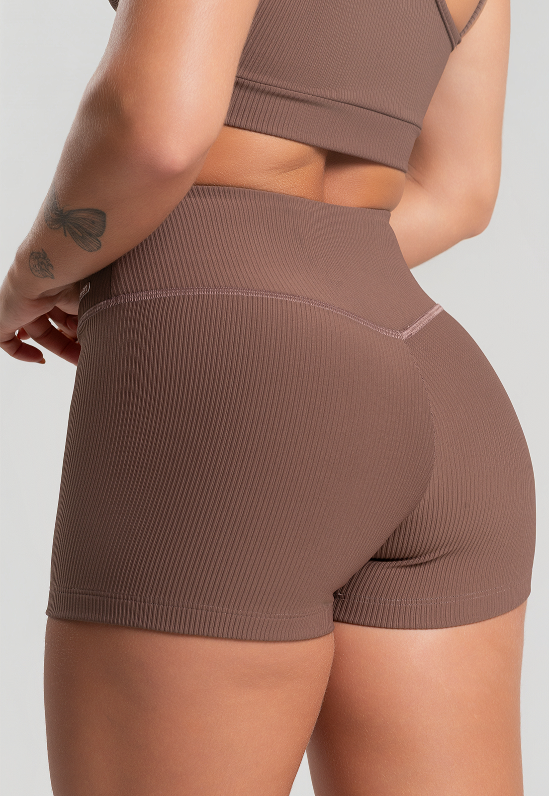 Short Canelado Marrom