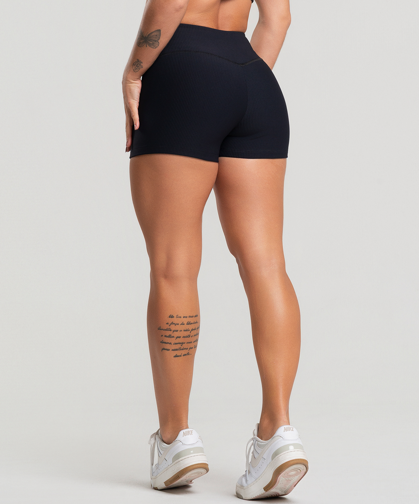 Short Canelado Preto
