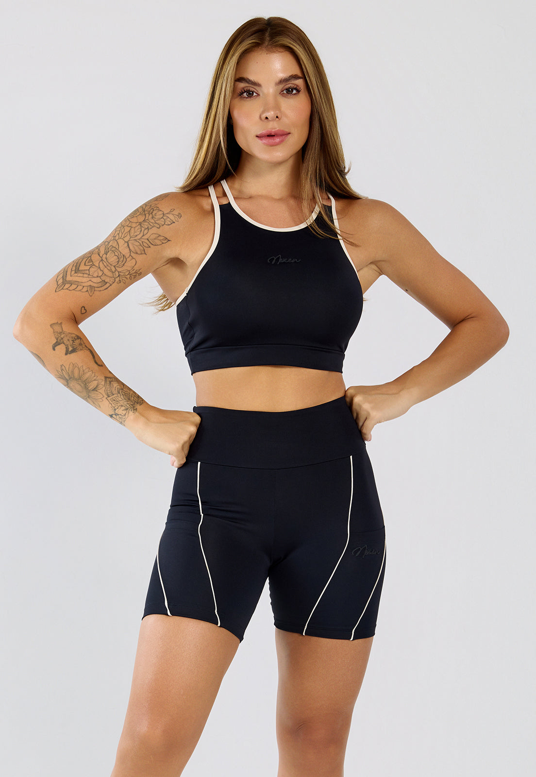 Conjunto Short e Top Flora Preto e Off