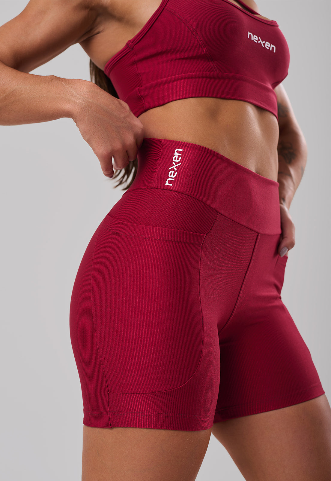 Short Glow Pocket Cherry Poliamida